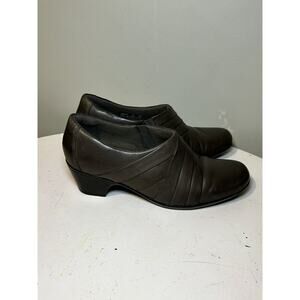 Clarks Brown Leather Slip On Pumps Shoes Size 8 M
